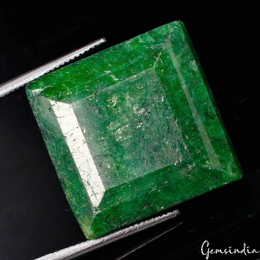 Emerald Loose Gemstone, Color Enhanced, Green — 17x17x8mm, 27.00 Ct, Brazil