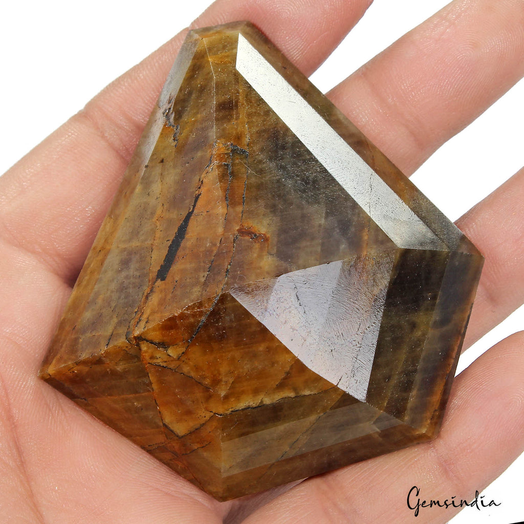 Sapphire Loose Gemstone, Untreated, Brown — 72 x 69x 27mm, 890 Ct, Madagascar