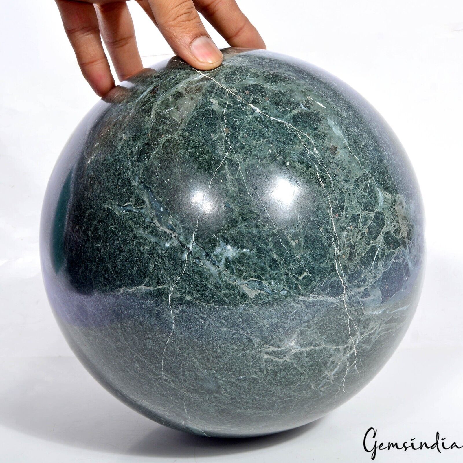 Opal Sphere, Green — 8.5 Inch in diameter, 15.1 Kg (75500 Ct), Madagascar