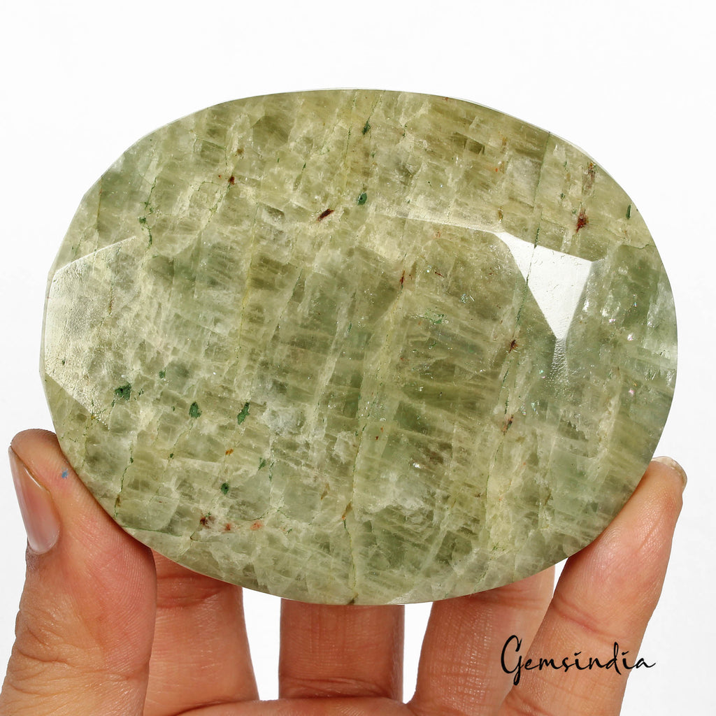 Huge 2370 CtS Natural Brazilian Green Emerald Oval Faceted Museum Size Loose Gem