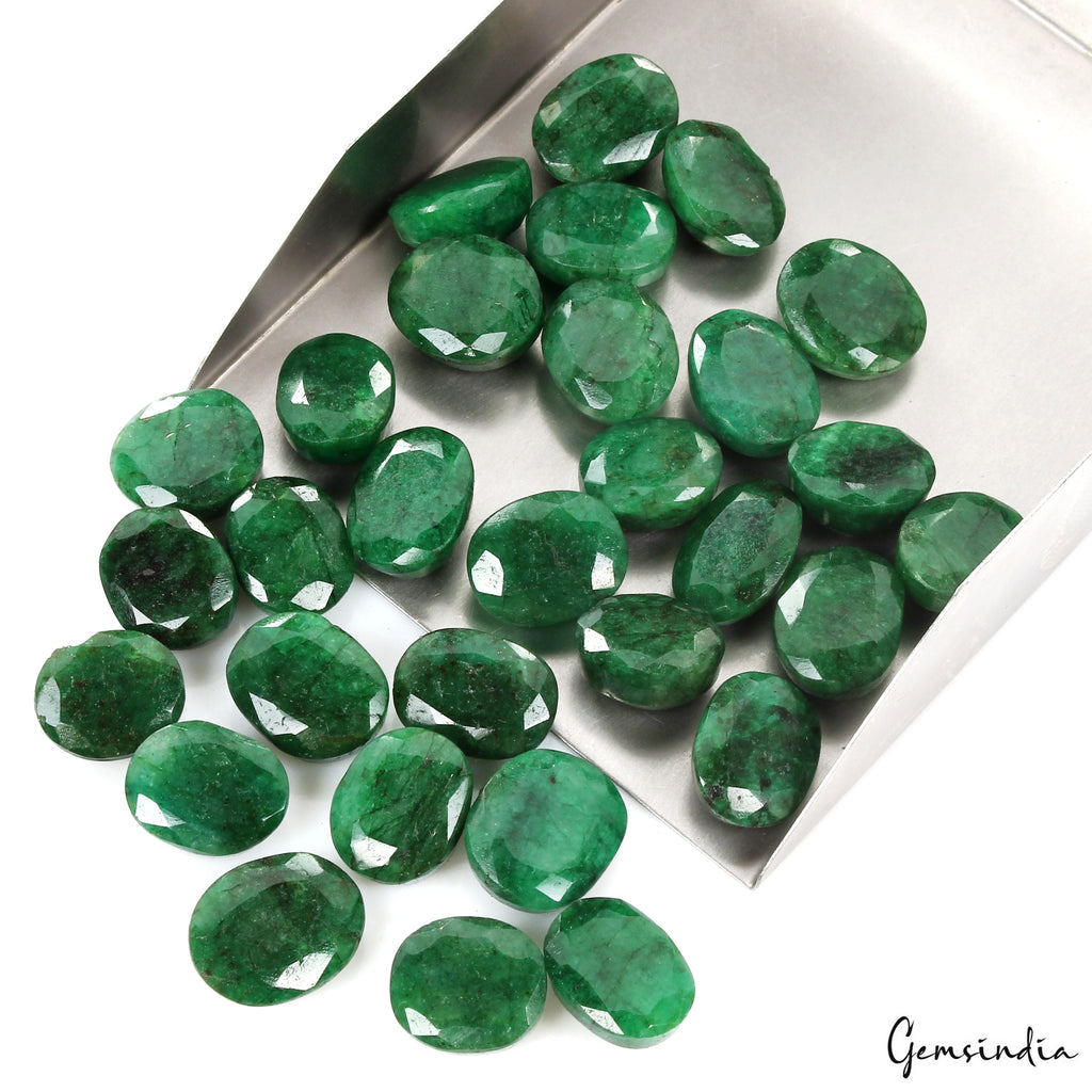 Emerald Lot, Loose Gemstone, Color Enhanced, Green — 30 Pieces, 16mm to 20mm, 520 Ct, Colombia
