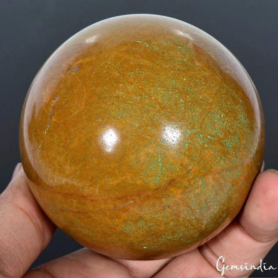 Agate Sphere, Yellow — 2.9" in diameter, 3000 Ct