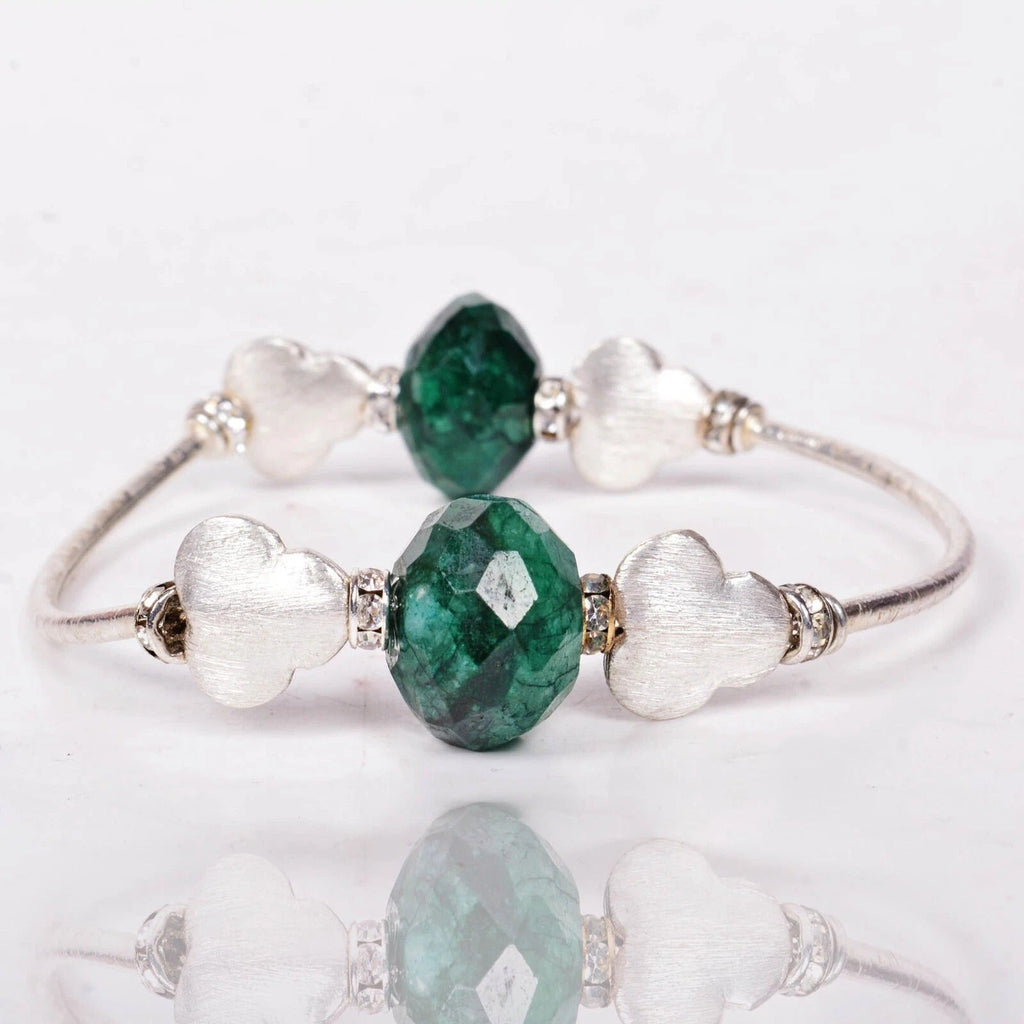 6.5 Inch Natural Green Emerald Bead Silver Stretchable Designer Women Bracelet