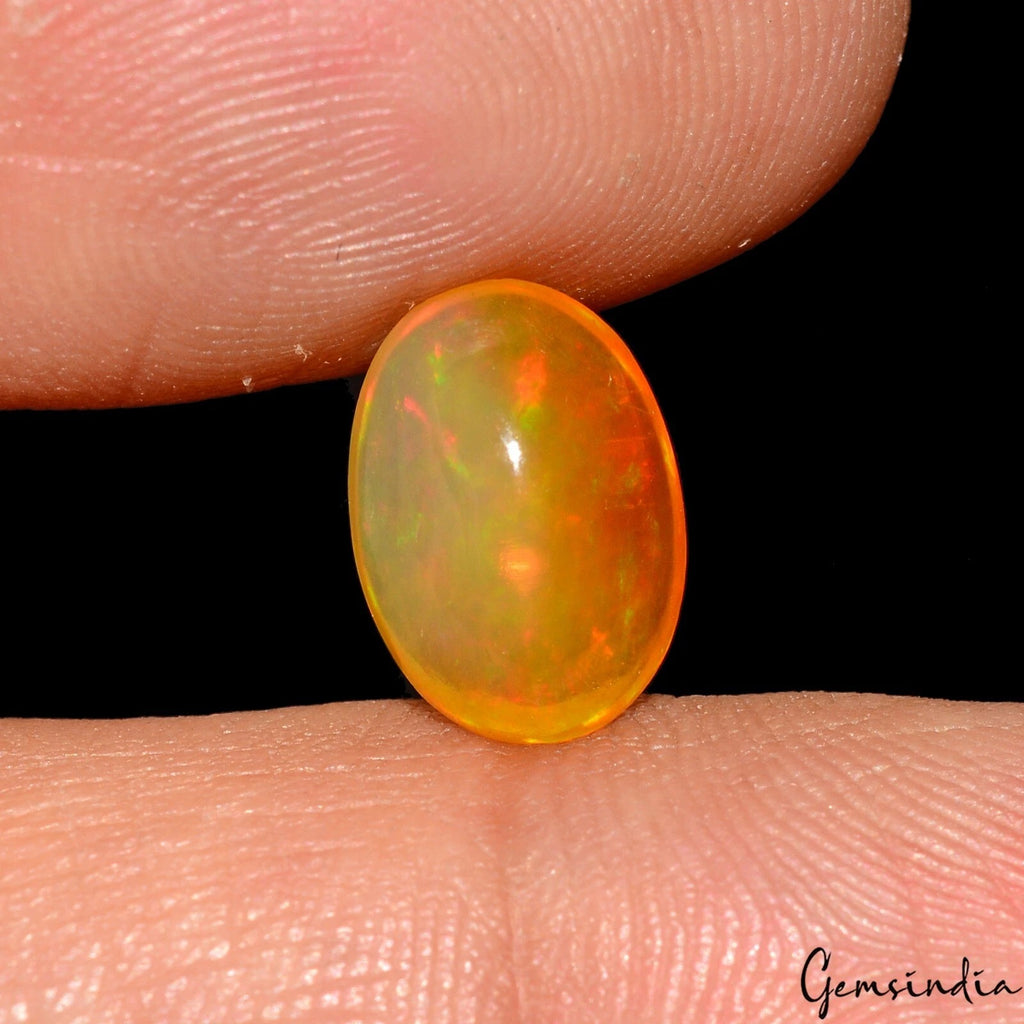 Ethiopian Opal Cabochon — 11x8x5mm, 2.00 Ct, Ethiopia