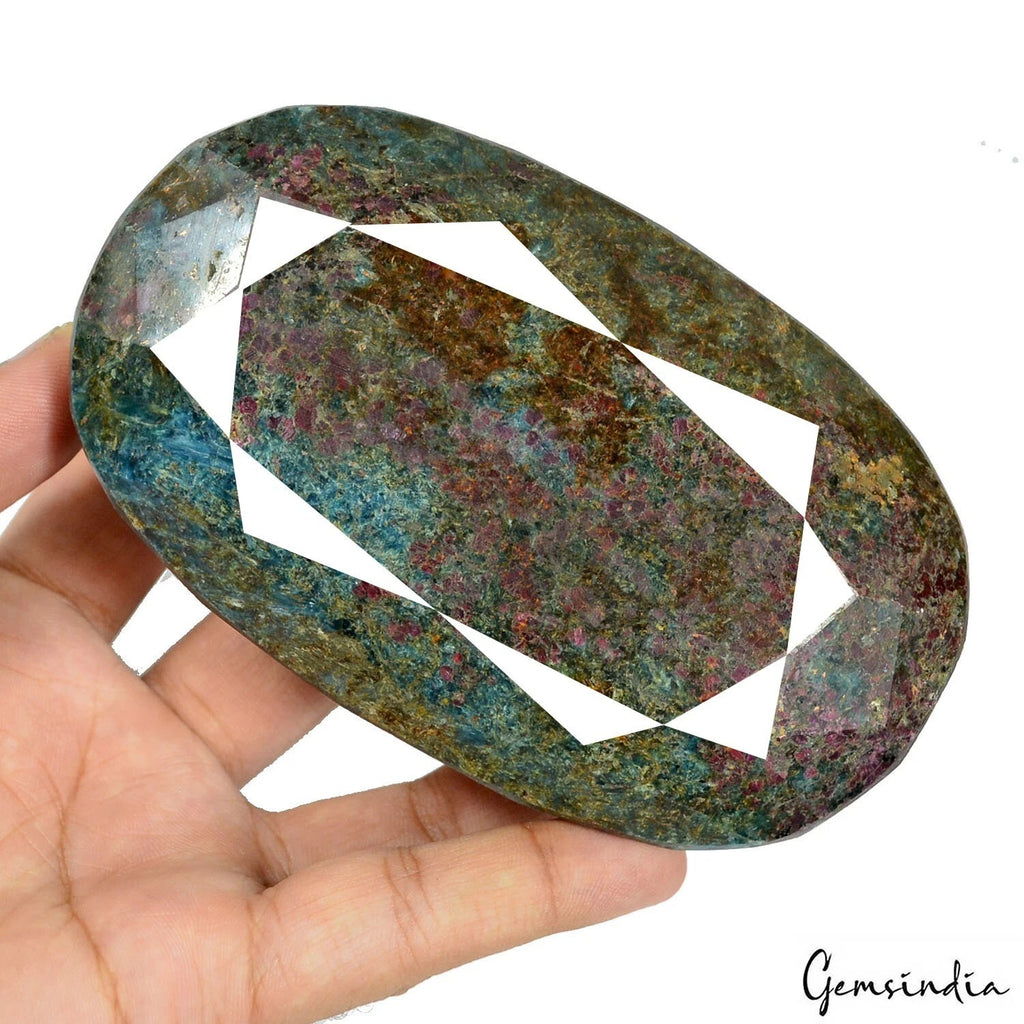 Ruby Kyanite Loose Gemstone, Oval Faceted, Untreated — 119x72x31 mm, 3040 Ct, Madagascar
