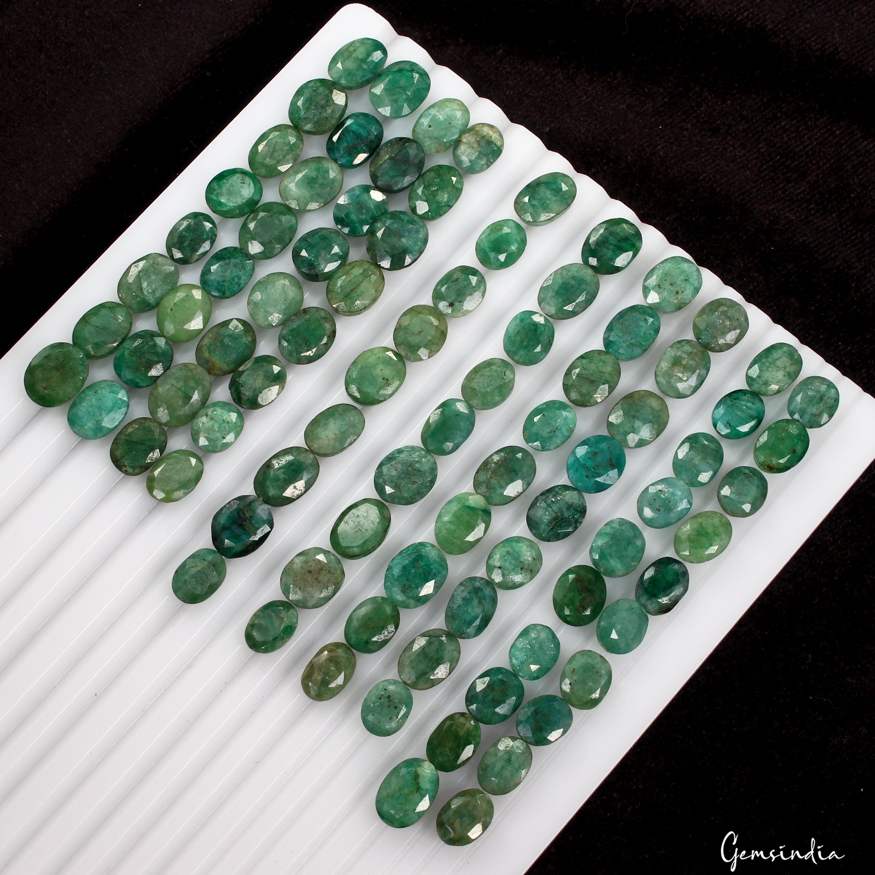 300 Cts/88 Pcs Natural Green Brazilian Emerald Oval Cut Loose Gems For Jewelry