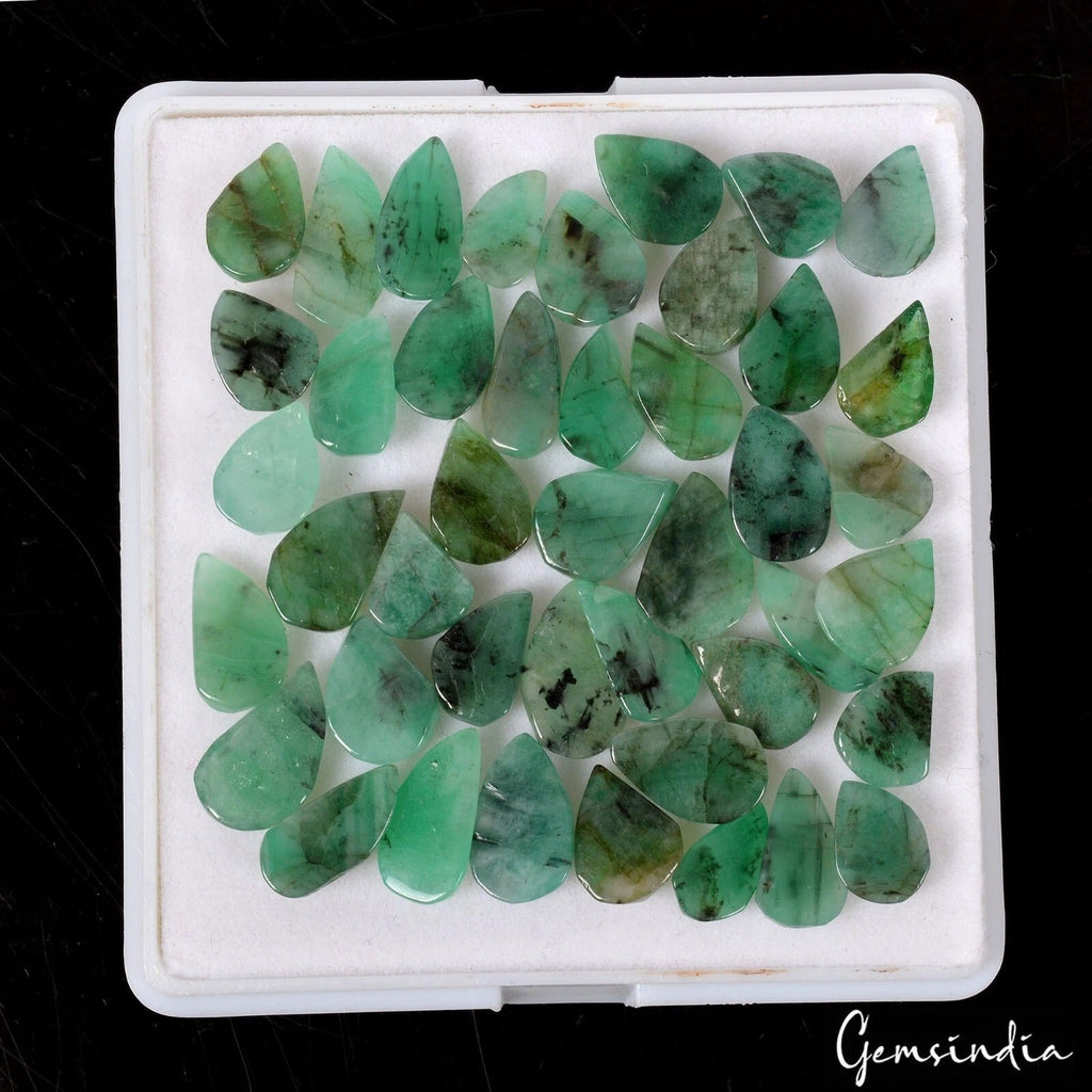 55 Cts/43 Pcs Natural Green Brazilian Green Emerald Pear Leaf Carved Loose Gems