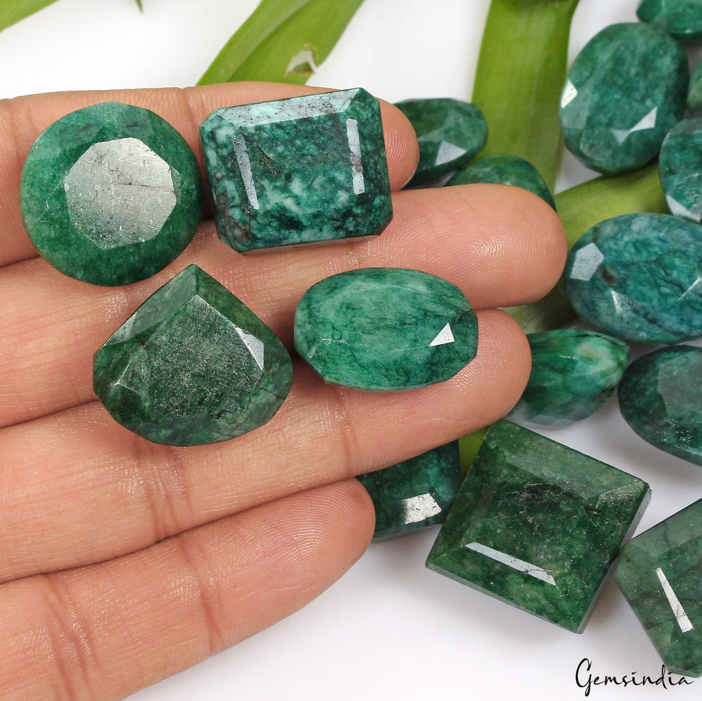 Natural 700 Ct Green Emerald Mix Cut 21-48mm Loose Earth mined Gemstone, Brazil