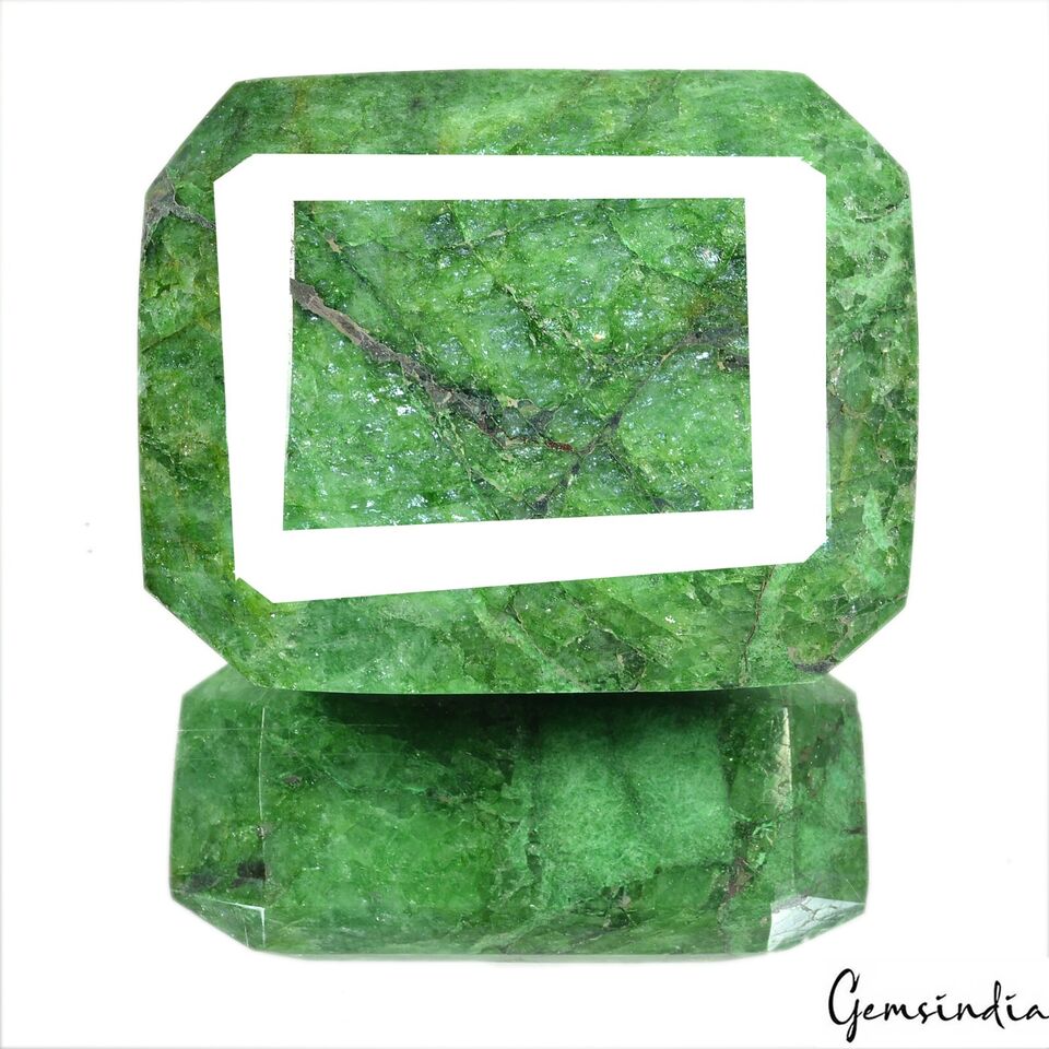 3200 Cts Natural Green Brazilian Earth mined Emerald Octagon Cut Huge Loose Gem