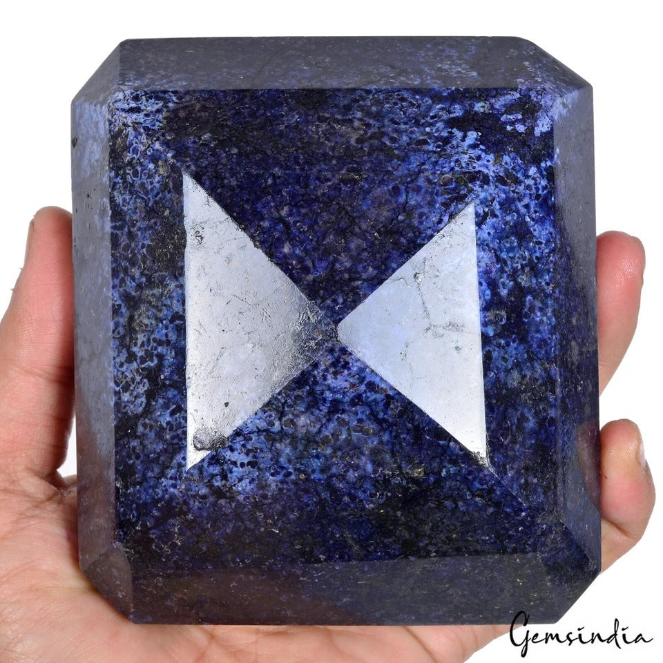 1.5 Kg Natural Blue Sapphire Octagon Cut Earth mined Large Museum Grade Gemstone