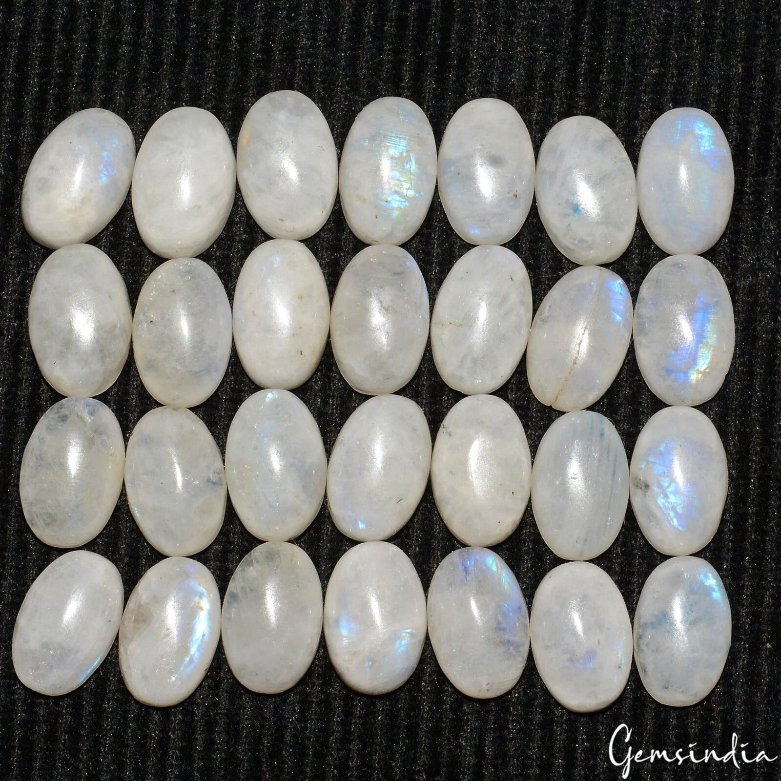 121.70 Cts/28 Pcs Natural Blue Shine Moonstone Oval Calibrated Gems For Jewelry