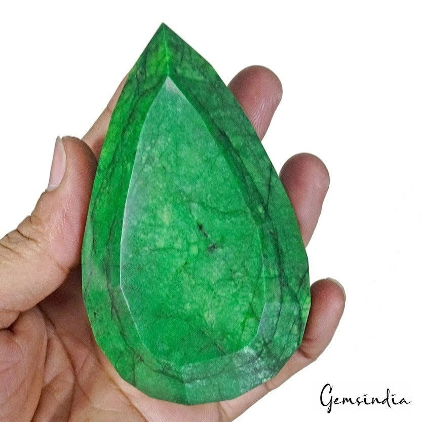 Emerald Loose Gemstone, Fancy Cut, Color Enhanced — 102 x 63 x 35mm, 1680 Ct, Brazil