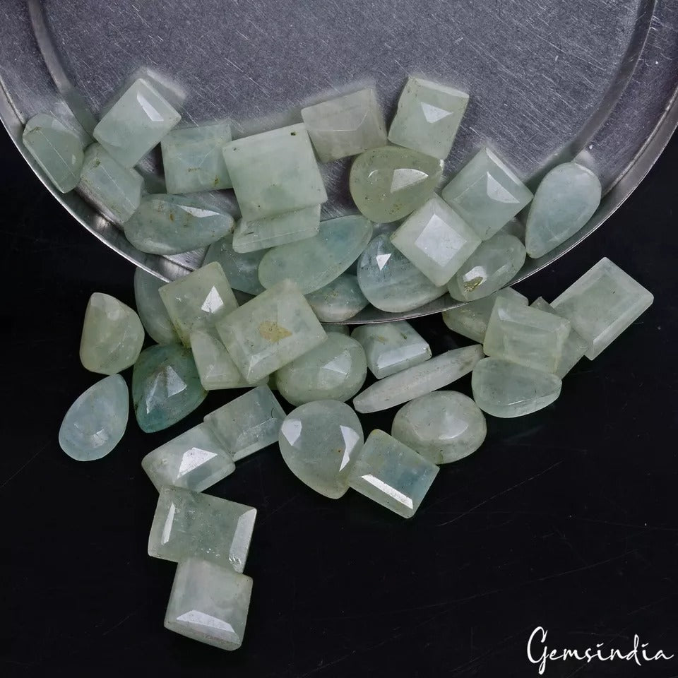 Green Beryl Lot, Loose Gemstone, Untreated, Blue — 41 Pieces, 10mm to 21mm, 261.70 Ct, Brazil