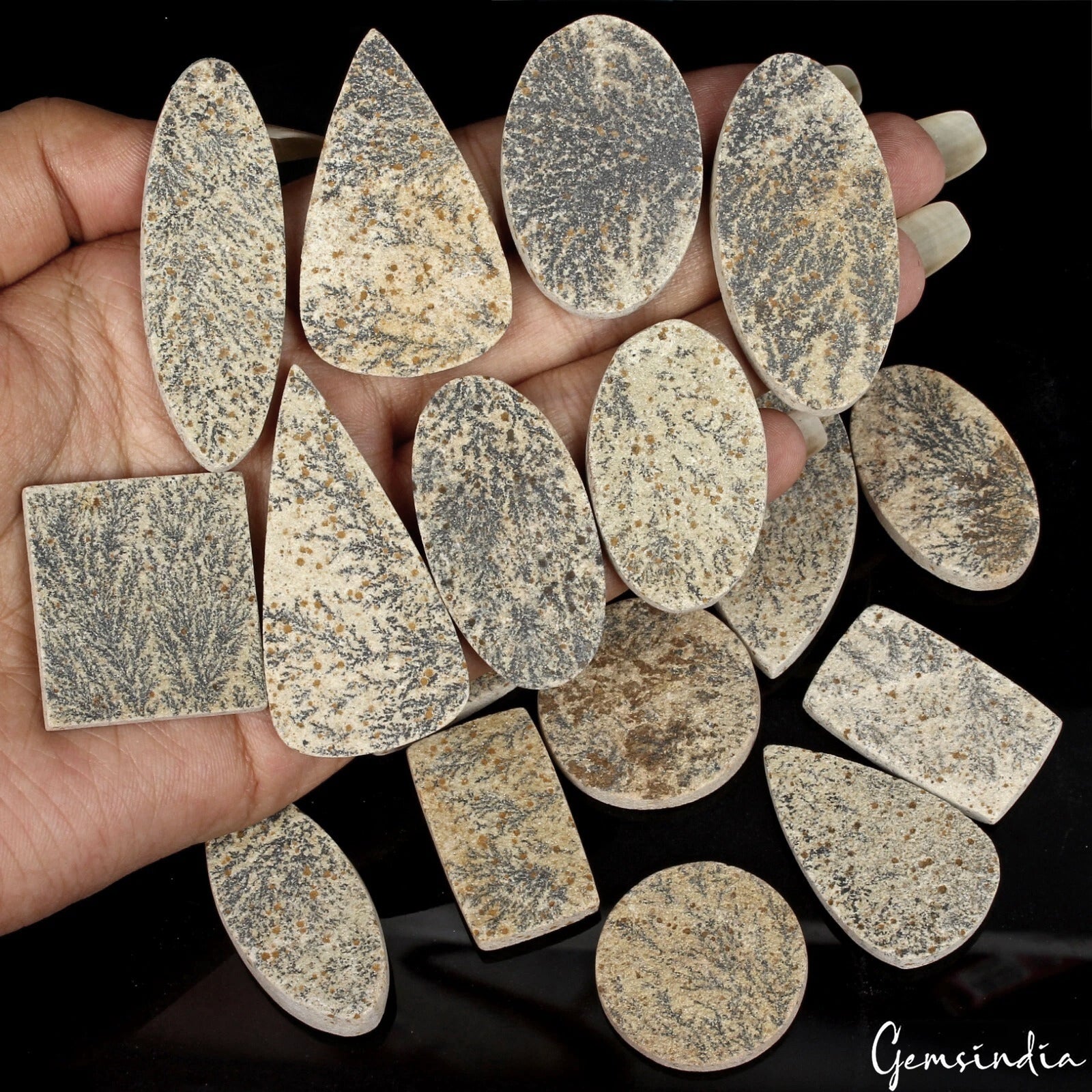 Psilomelane Lot, Loose Gemstone, Untreated — 16 Pieces, 24mm to 51mm, 700 Ct