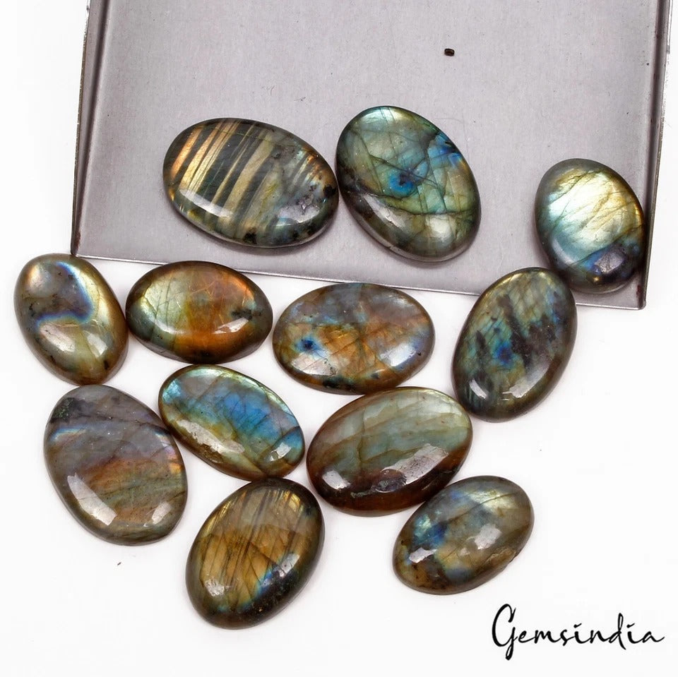 Labradorite Lot, Cabochon — 12 Pieces, 22mm to 28mm, 280 Ct