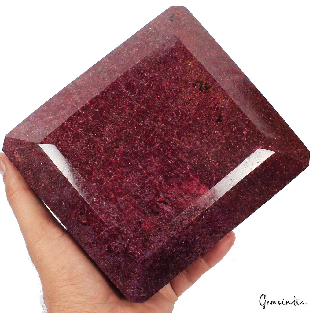 4.7Kg Natural Ruby Huge Octagon Cut Earth-mined Museum Grade Madagascar Gemstone