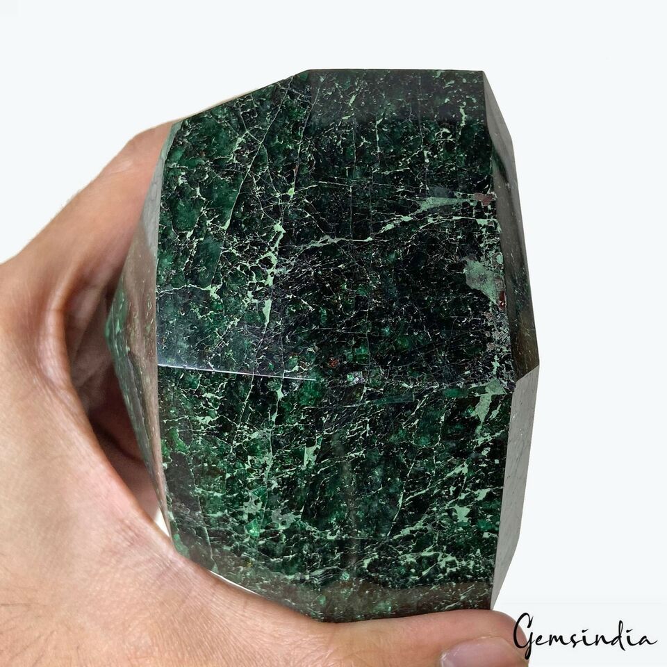 0.9 Kilo Natural Dark Green Emerald Earth-Mined Hexagon Cut Brazilian Gemstone