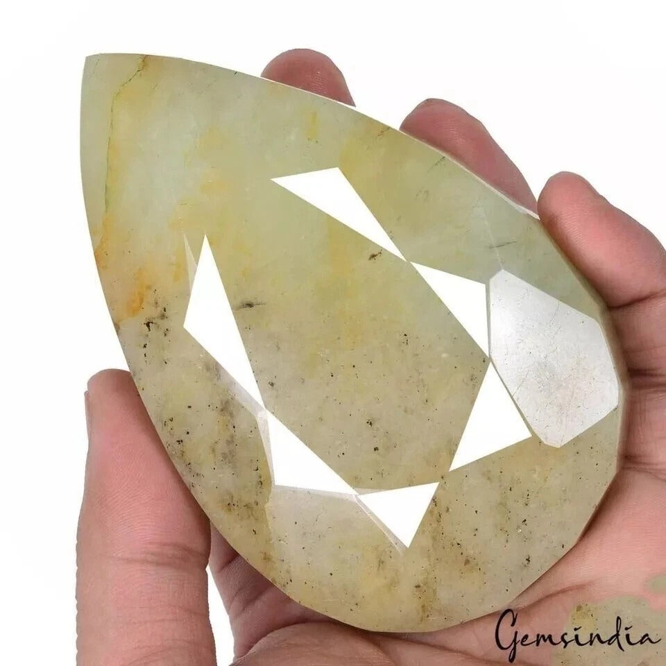 Beryl Loose Gemstone, Untreated — 107x68x39 mm, 2240 Ct