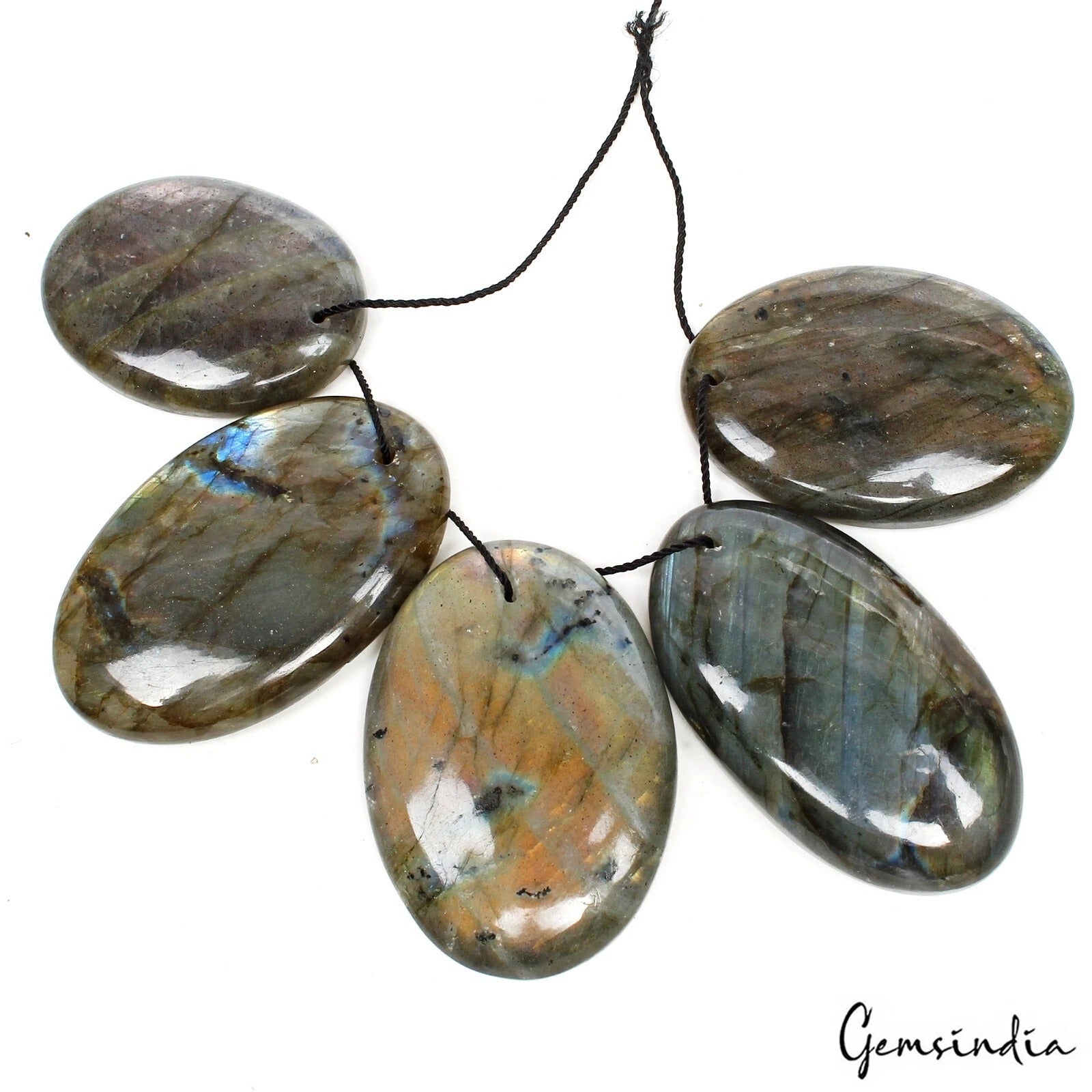 Labradorite Loose Gemstone, Golden — 41mm, 550 Ct