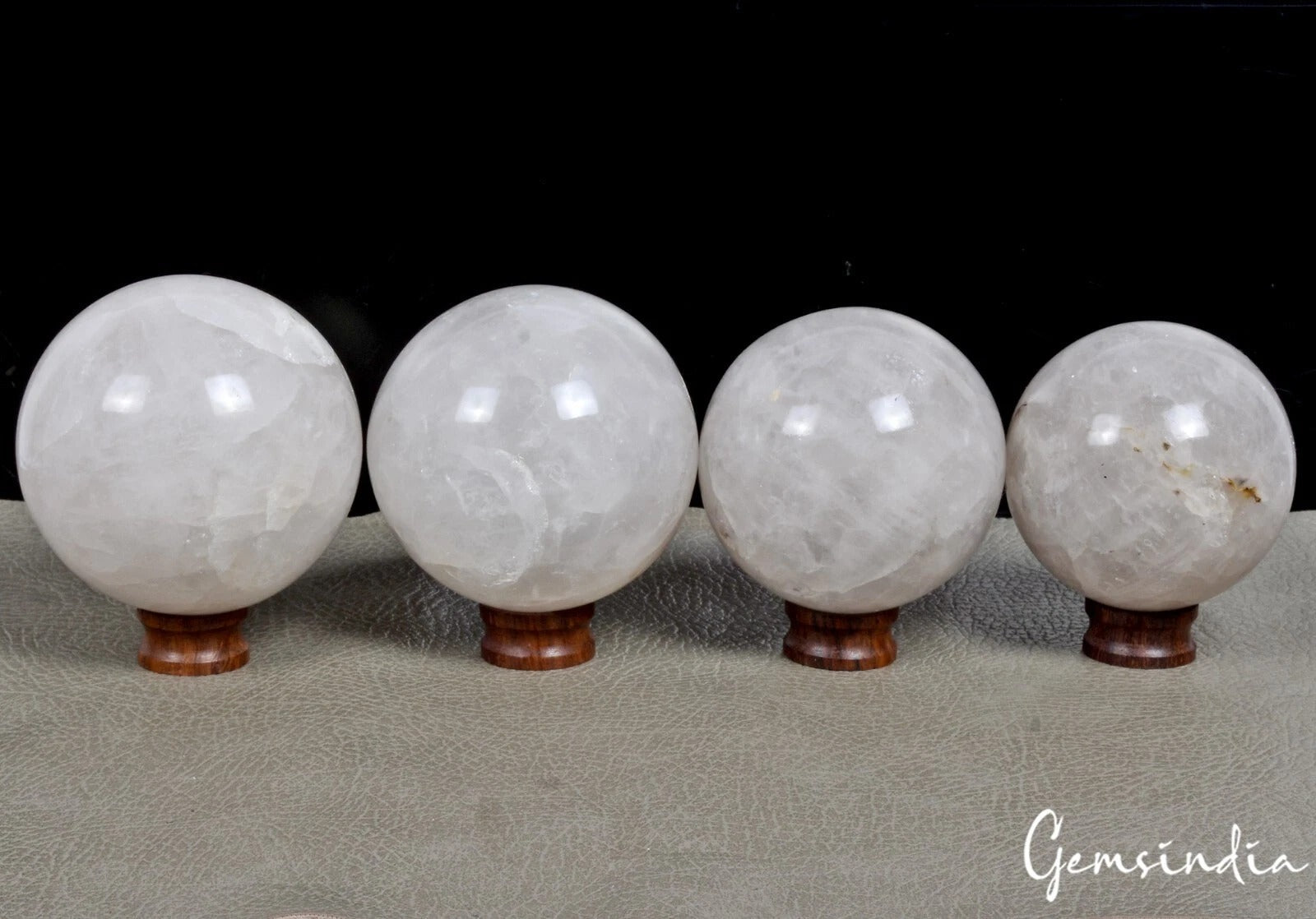 4 Pcs Natural White Crystal Quartz Crystal Sphere Ball Reiki Healing - 2.2 Kilo