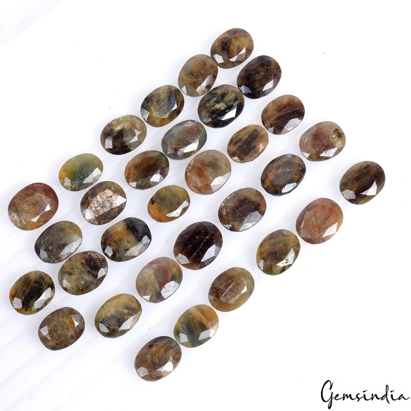 Sapphire Lot, Loose Gemstone, Untreated, Black — 32 Pieces, 14mm to 17mm, 500 Ct