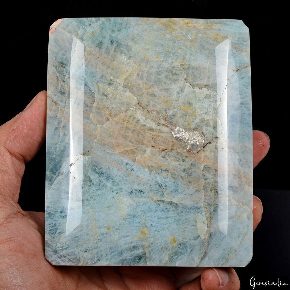 Beryl Loose Gemstone, Untreated, Bi-Color — 4.6x3.8x1.8 Inches, 4900 Ct (0.98 Kg), Brazil