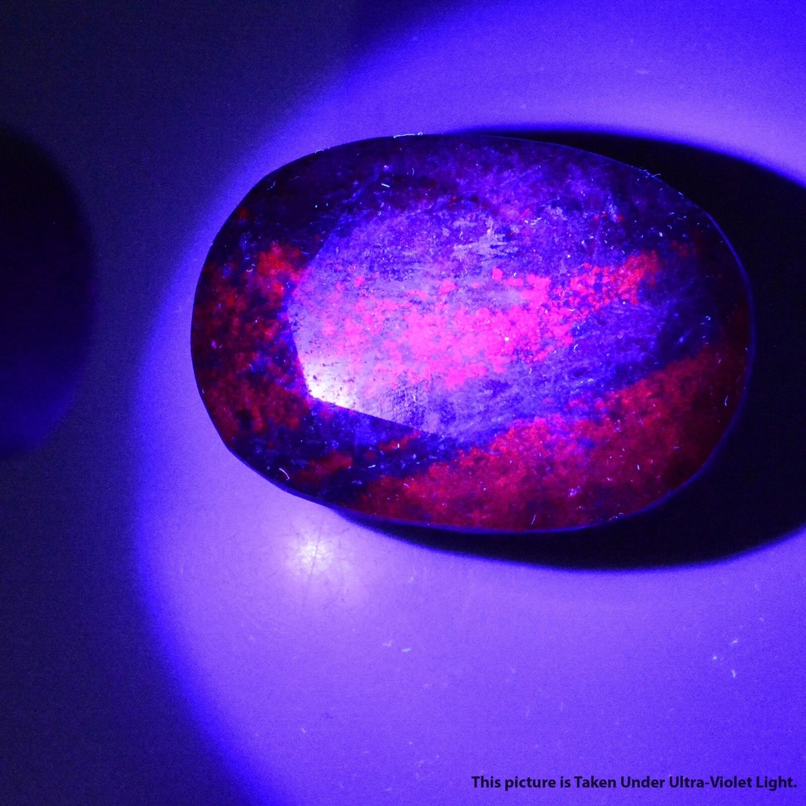 Ruby Kyanite Loose Gemstone, Untreated — 68x48x37 mm, 1400 Ct, Madagascar