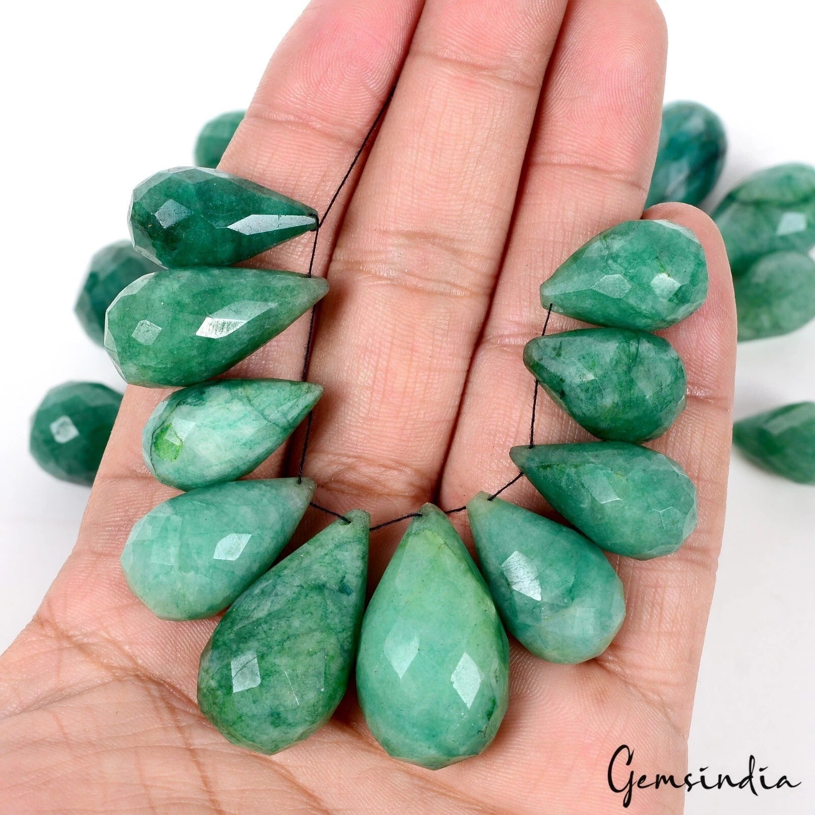 1000 Ct/26 Pcs Natural Brazilian Green Emerald Pear Checker Cut Drill Briolette