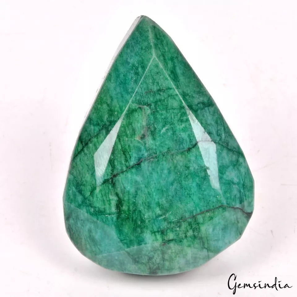 Brazilian Emerald Loose Gemstone, Color Enhanced, Green — 58x44x31 mm, 520 Ct, Brazil
