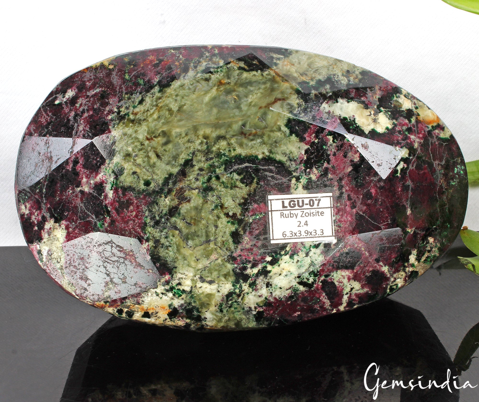 Natural Ruby Zoisite 2.4 Kg Earth Mined Rose Oval Cut Museum Grade Rare Gemstone