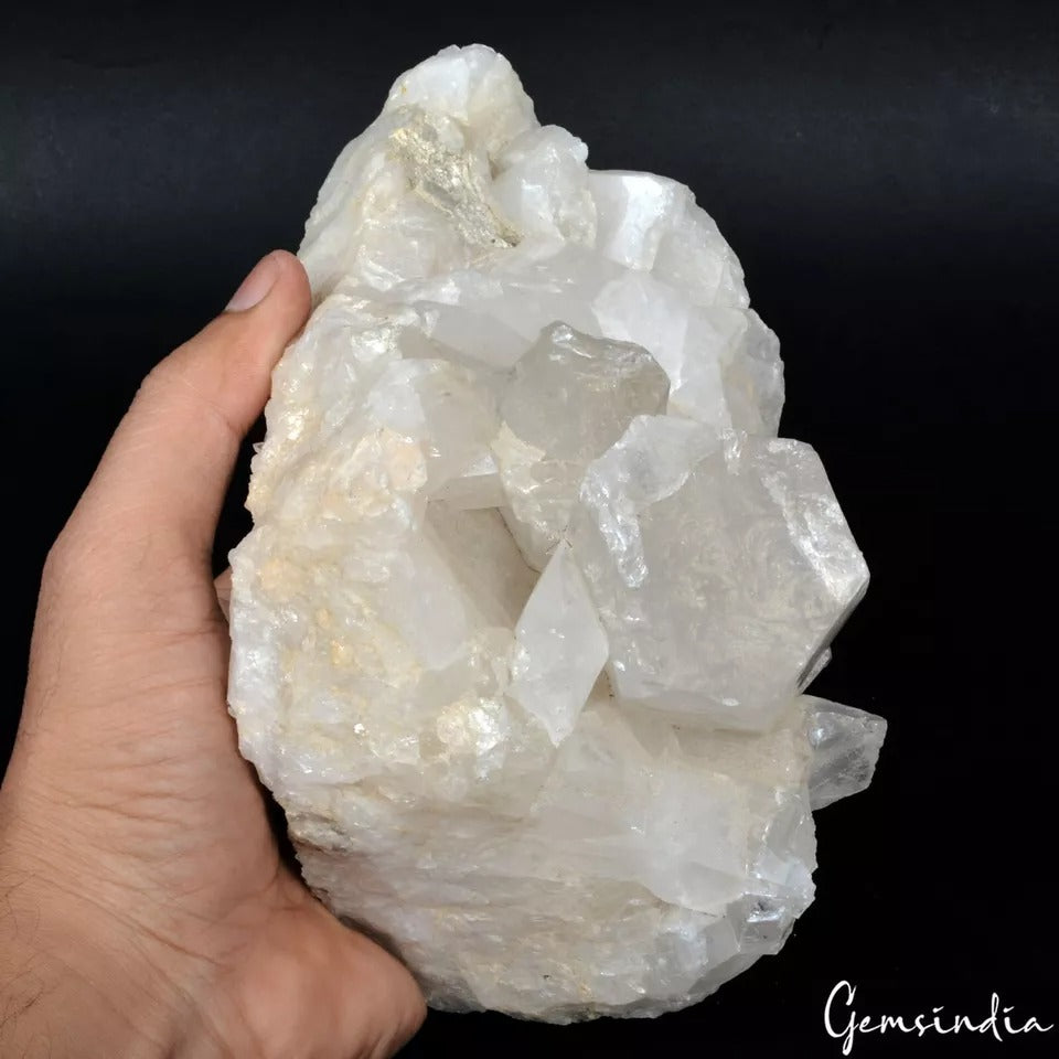 White Quartz Crystal Cluster, Untreated — 7.5 x 4.25 x 4.2Inch, 1.96 Kg (9800 Ct)