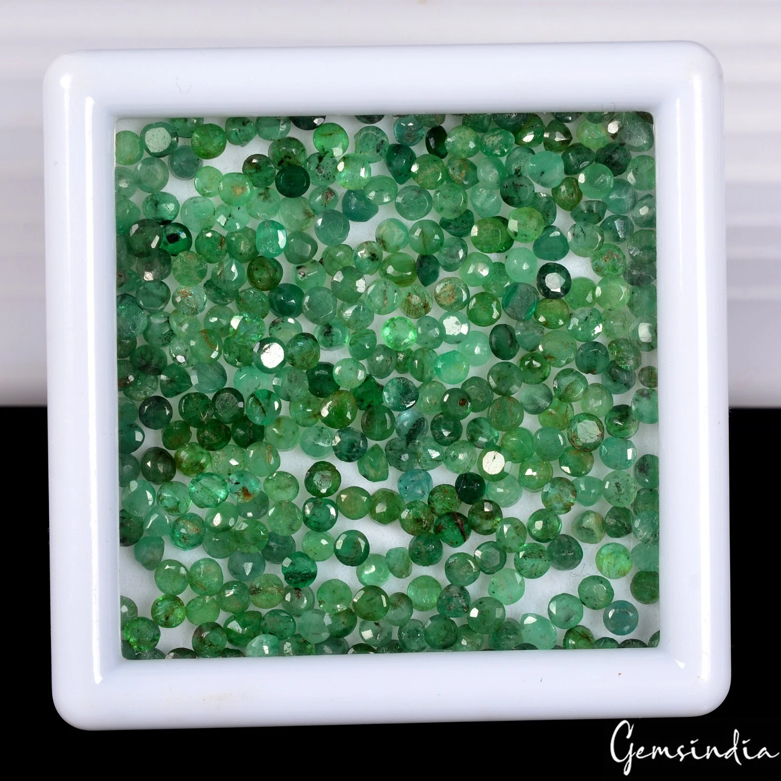 19.60 Ct/330 Pcs Natural Untreated Colombian Green Emerald 1-3mm Loose Gemstones