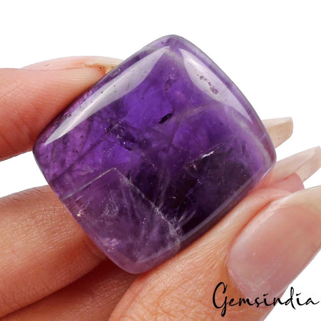 Amethyst Cabochon, Untreated, Purple — 28 x 25 x 6 mm, 97.70 Ct, Madagascar