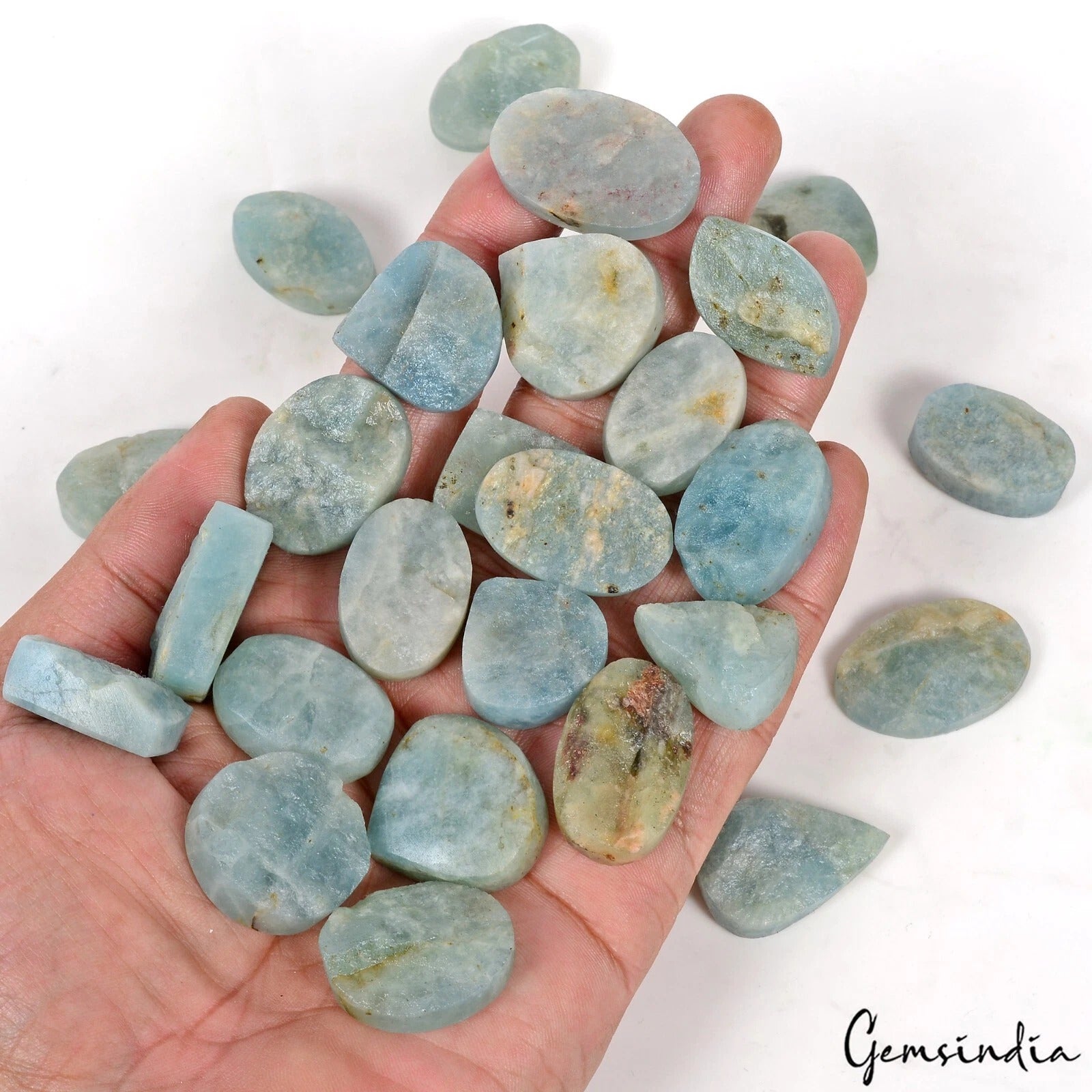 Aquamarine Lot, Loose Gemstone, Untreated, Blue — 26 Pieces, 20mm to 31mm, 1000 Ct, Brazil