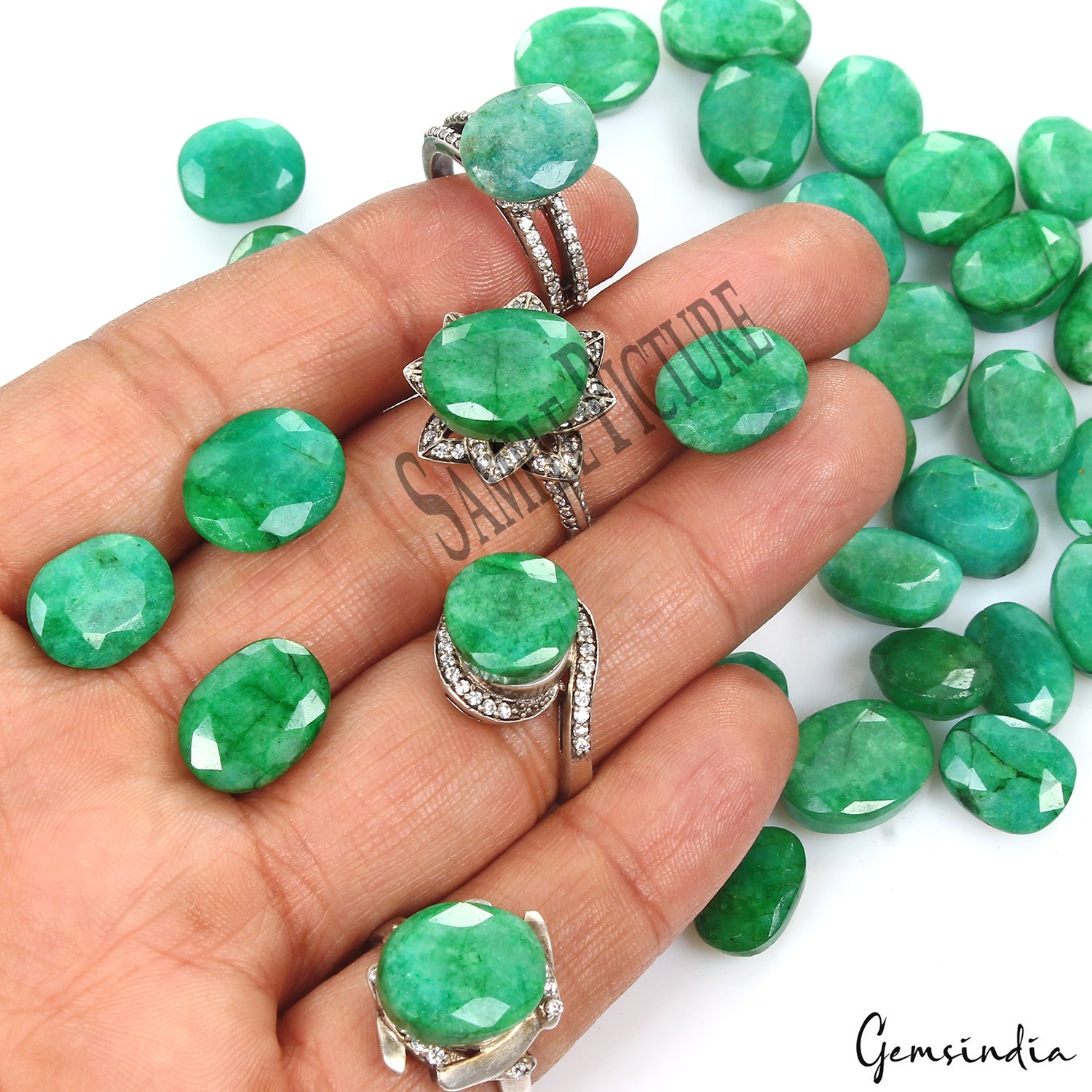Emerald Lot, Loose Gemstone, Color Enhanced, Green — 34 Pieces, 12mm to 14mm, 250.50 Ct, Colombia