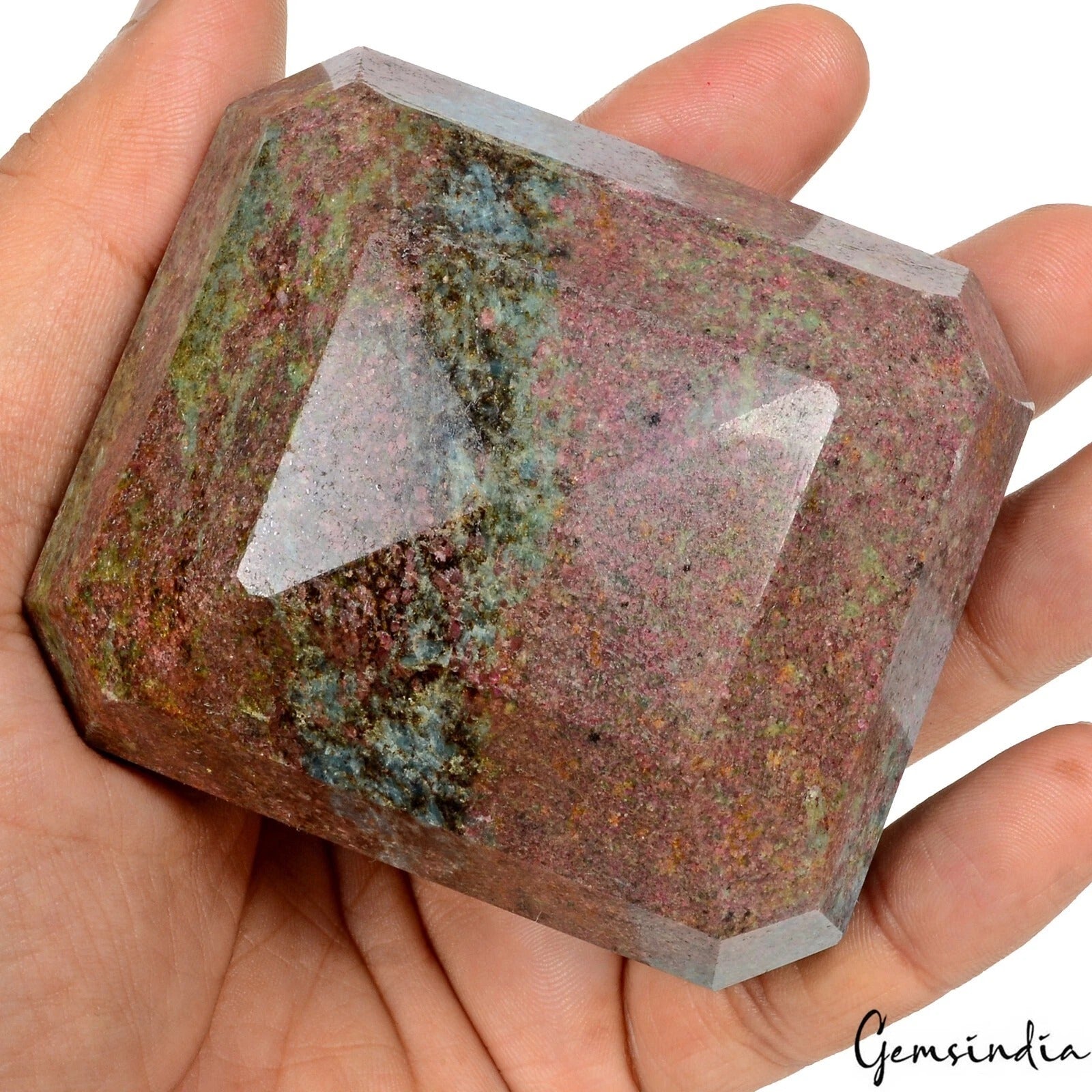 Ruby Kyanite Loose Gemstone — 75 x 66 x 38 mm, 2400 Ct (0.48 Kg), Madagascar