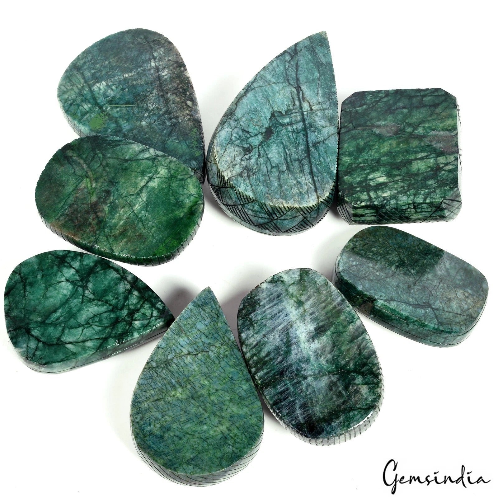 3.2Kg Natural Brazilian Green Emerald Mix Cut Carving Masterpiece Wholesale Gems