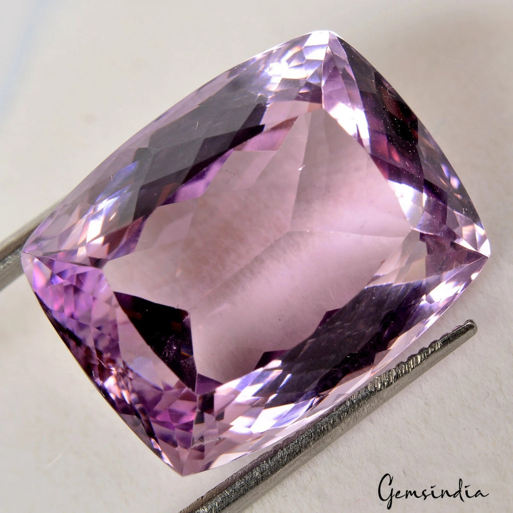 Amethyst Loose Gemstone, Untreated, Purple — 18 x 14 x 11mm, 24.40 Ct