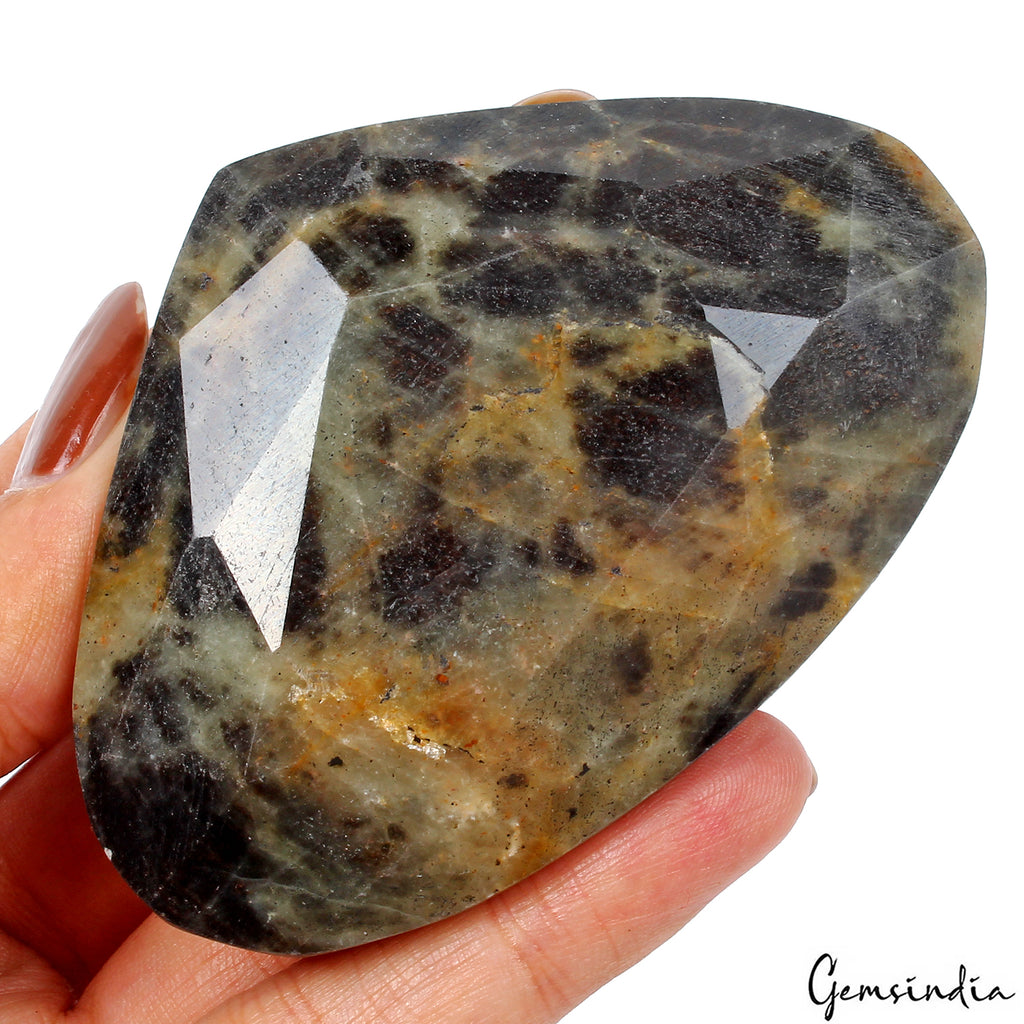 Sapphire Loose Gemstone, Pear Faceted Cut, Untreated — 74x53x20mm, 790 Ct, Madagascar