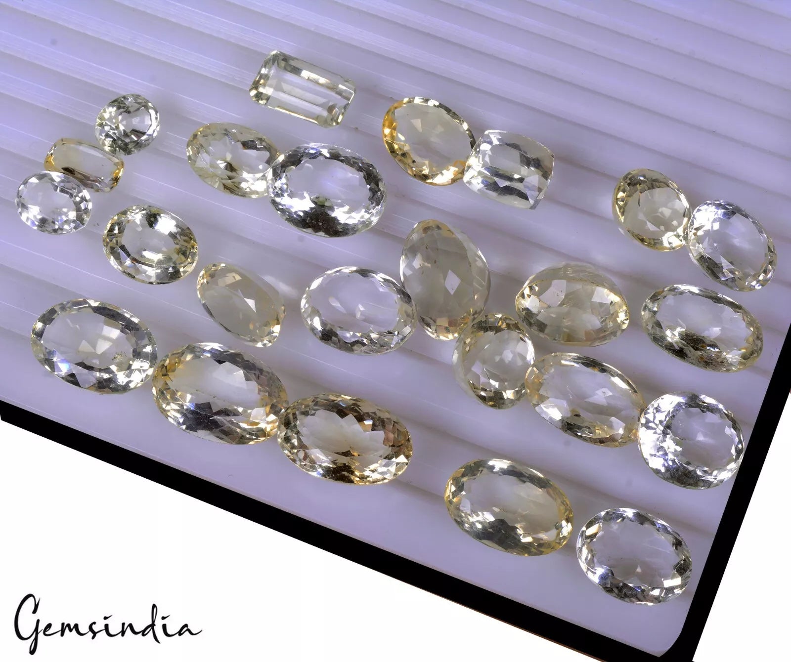 Citrine Lot, Loose Gemstone, Untreated — 24 Pieces, 12mm to 20mm, 270.00 Ct, Brazil