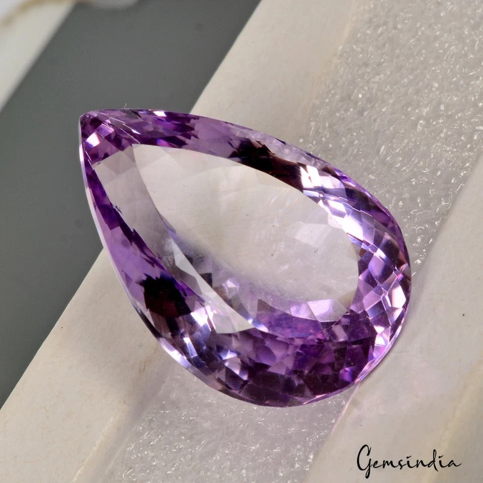 Amethyst Loose Gemstone, Untreated — 25 x 17 x 13mm, 34.20 Ct