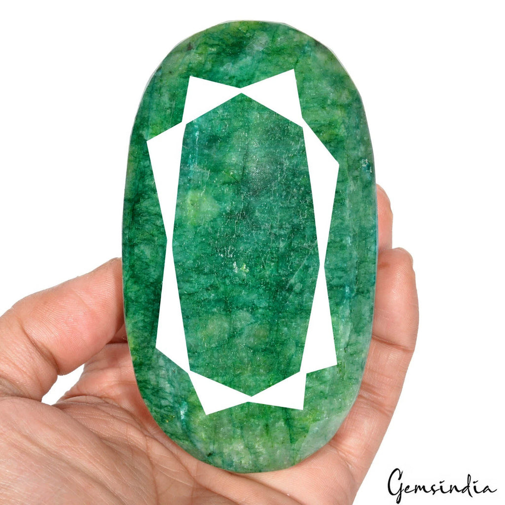 Brazilian Emerald Loose Gemstone, Color Enhanced, Green — 112 x 64 x 42 mm, 2350 Ct, Brazil
