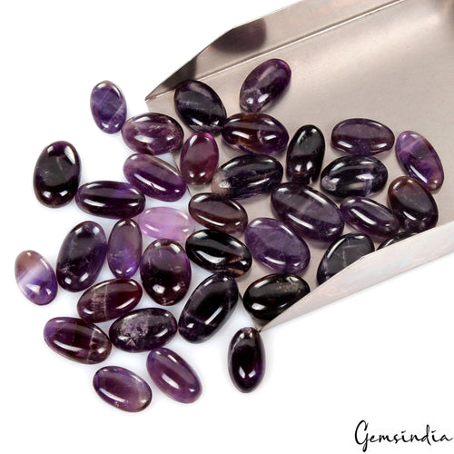 Amethyst Lot, Cabochon, Untreated, Purple — 35 Pieces, 18mm to 25mm, 500 Ct, Madagascar