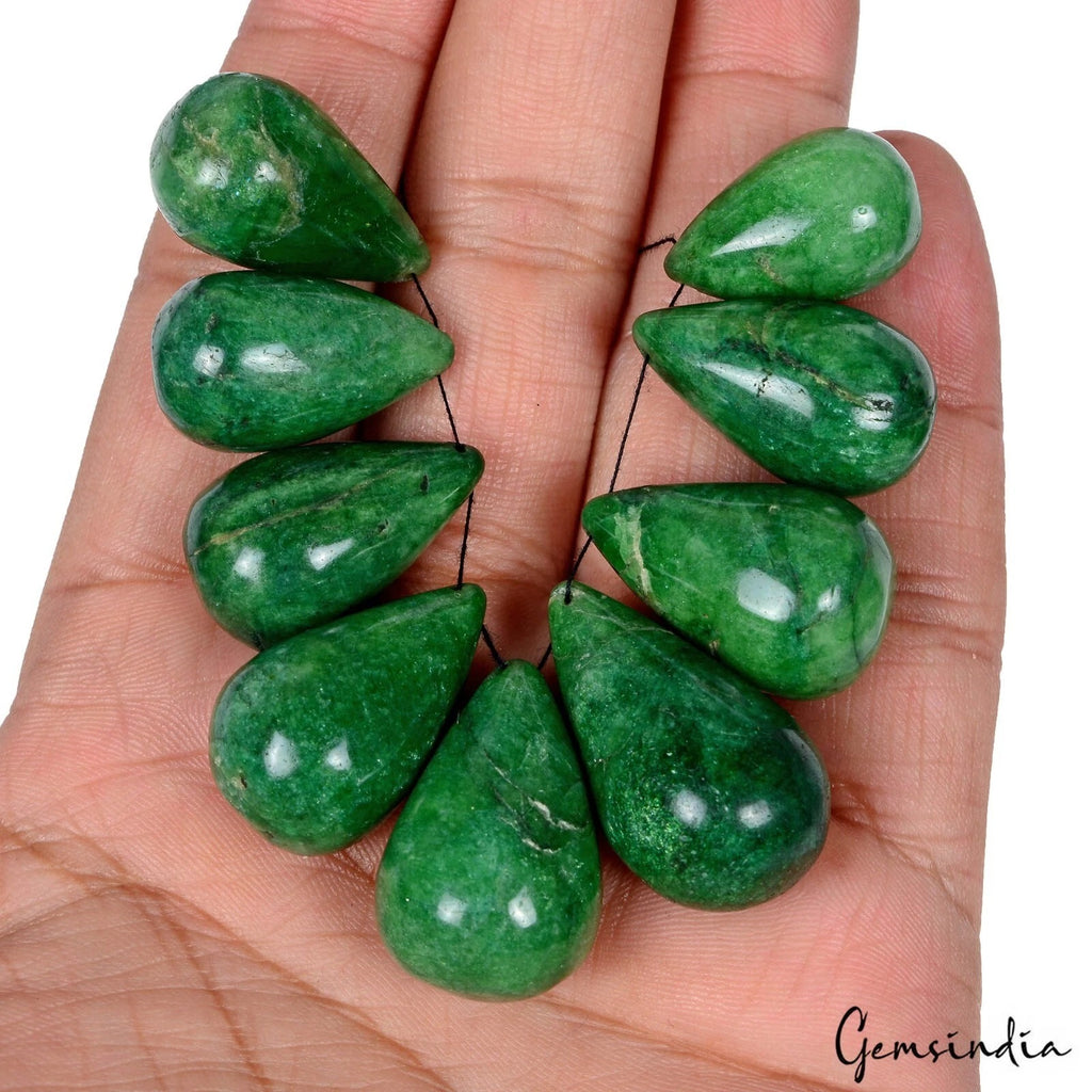 Emerald Beaded Strand, Green — 21mm to 30mm, 600 Ct, Brazil