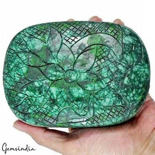5280 Ct Natural Green Emerald Brazilian Oval Carving Earth Mined Loose Gemstone