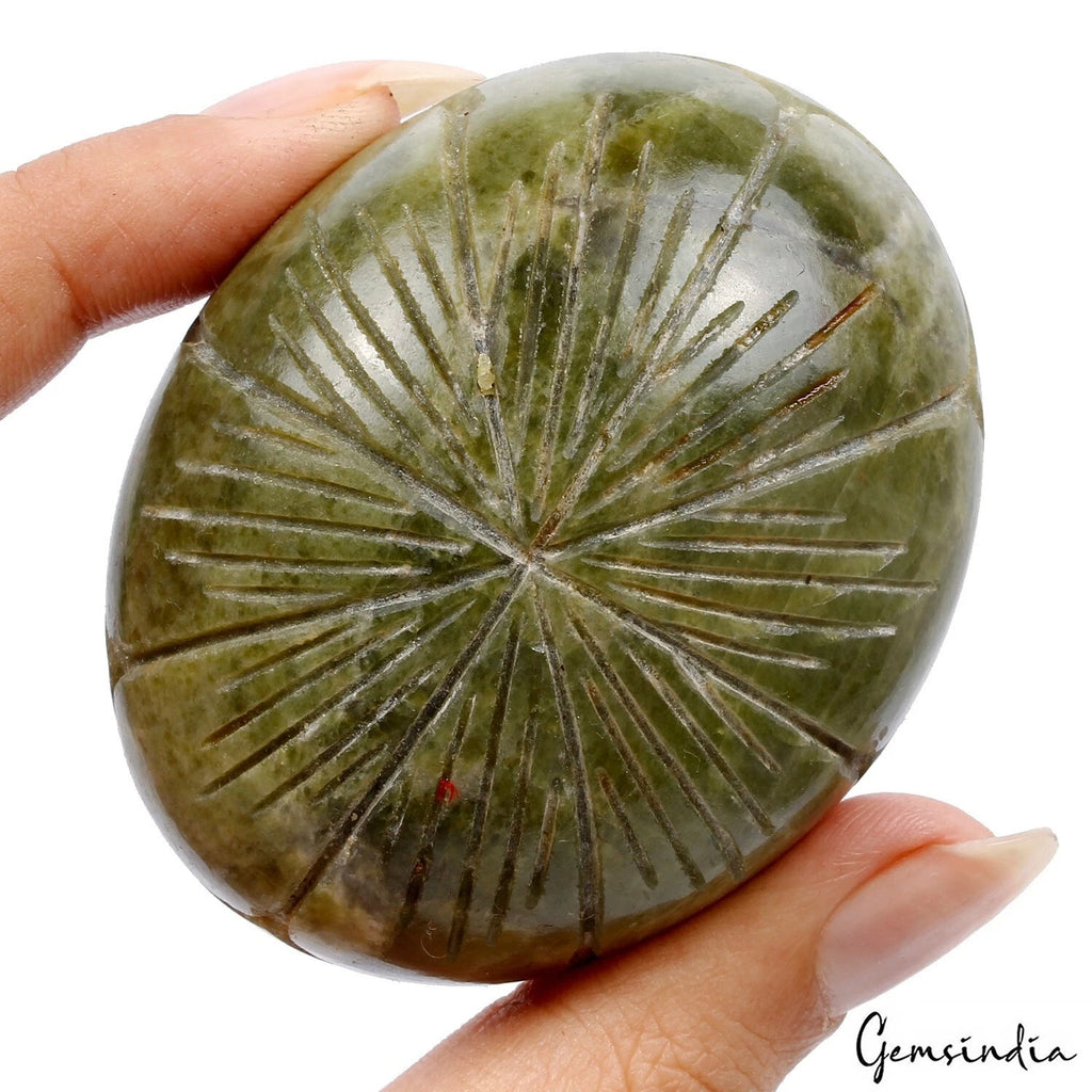 Vessonite Carving, Untreated, Green — 62x50x22 mm, 660 Ct, Madagascar