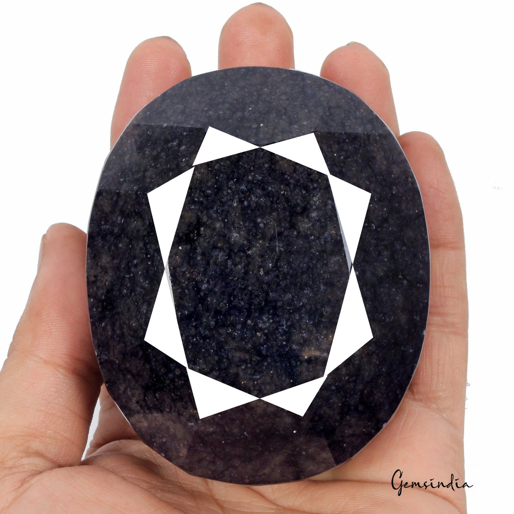 Natural Blue Sapphire 2830 Cts Madagascar Earth mined Oval Cut Museum Size Gem