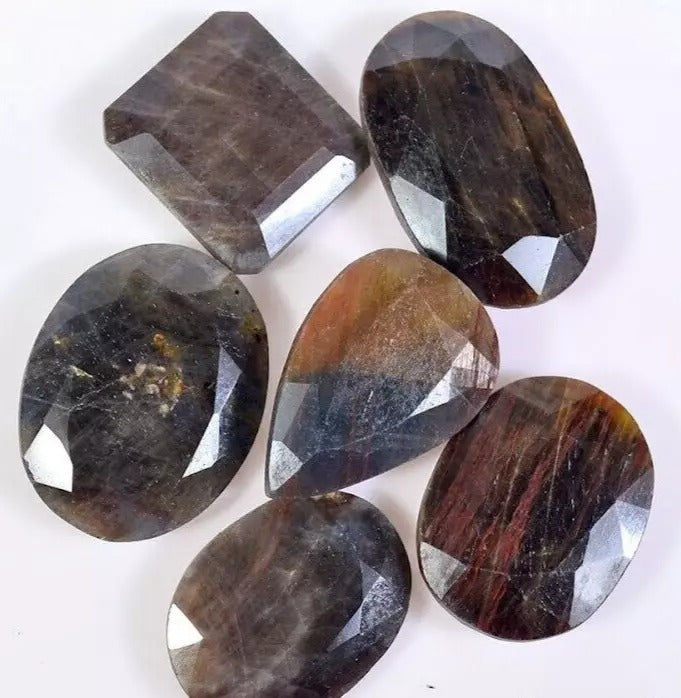 Sapphire Lot, Loose Gemstone, Untreated, Bi Color — 6 Pieces, 26mm to 38mm, 500 Ct, Madagascar