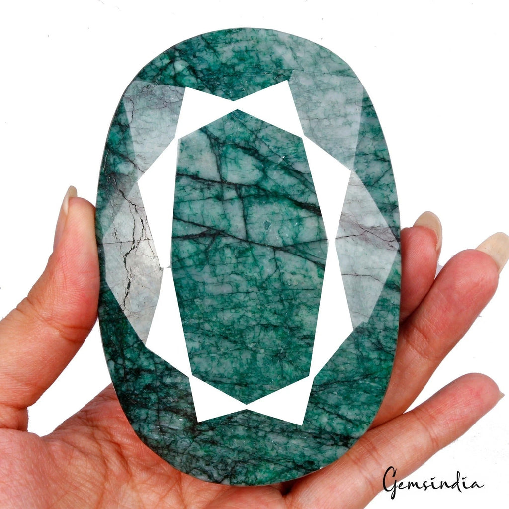 1940Ct Natural Green Brazilian Emerald Oval Cut Earth Mined Museum Size Gemstone