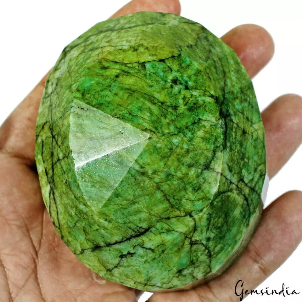 2160 Cts Natural Brazilian Green Emerald Oval Faceted Loose Huge Gem-84x69x46mm